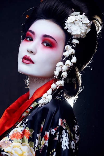 Geisha kimono sul nero